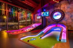 Puttshack Crazy White City