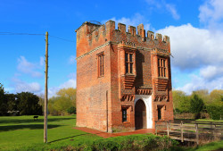 Rye House Gatehouse