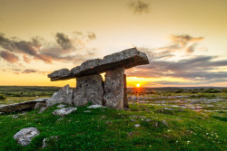 Poulnabrone Dolmen
